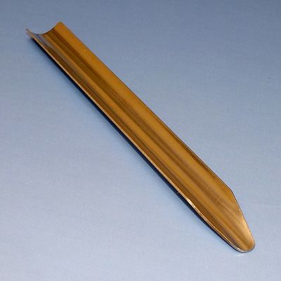 Spatula pentru substante sub forma de praf