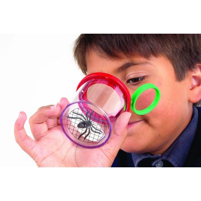 Lupa cu recipient din plastic transparent